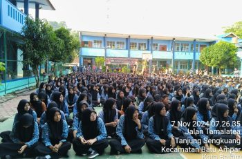Revolusi Literasi Di SMAN 14 Batam: Klinik Saujana Pusatnya