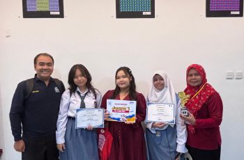 SMAN 14 Batam Unggul di English Singing Contest 2025